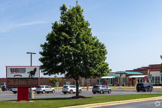 Union Grove Elementary School educates students from kindergarten through eighth grade.