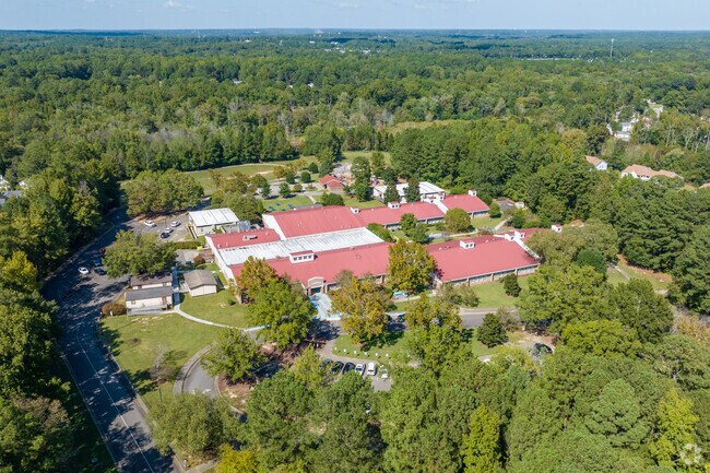 The Fox Road Elementary School resides on a large campus in Northeast Raleigh, North Carolina.