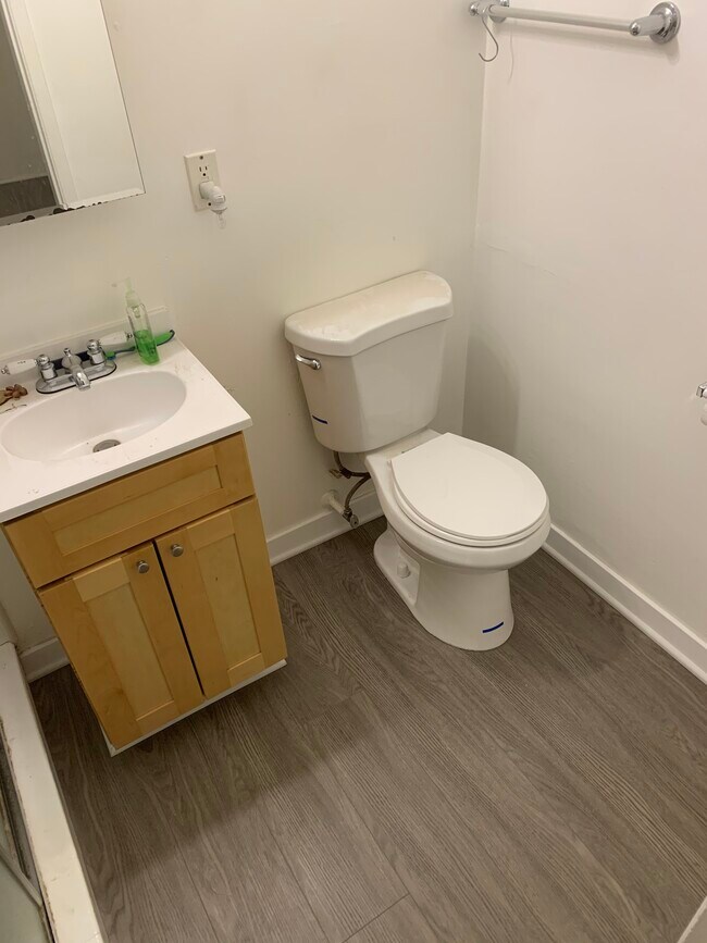 7253 Jordan Ave, Los Angeles, CA 91303 - photo 4