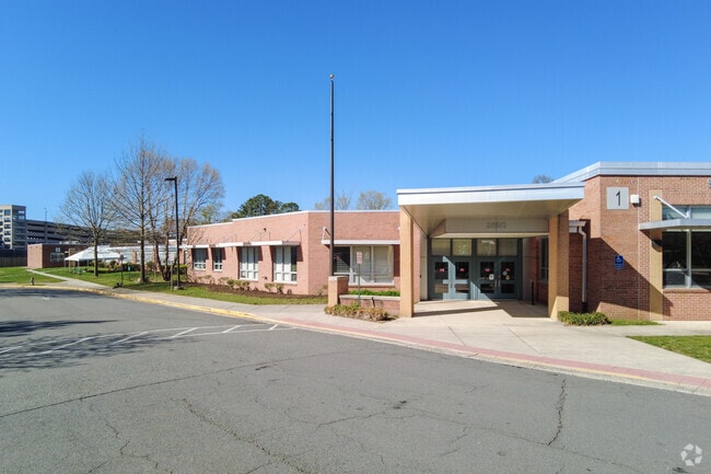 Stenwood Elementary School Wecolmes Students