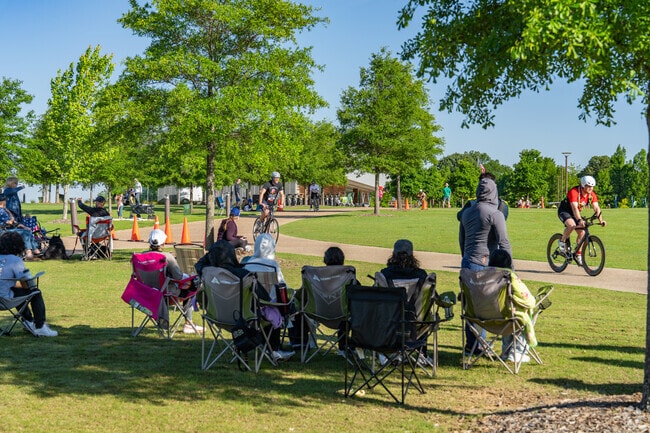 Shelby Farms Park near Balmoral hosts events like Memphis in May Triathlon.