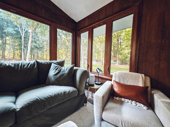 1008 W Singing Woods Rd, Edelstein, IL 61526 - photo 4