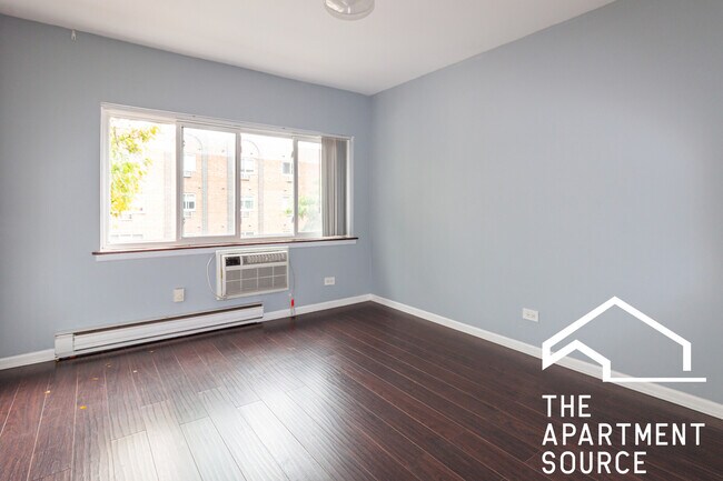 3825 N Pine Grove Ave unit 309, Chicago, IL 60613 - photo 6