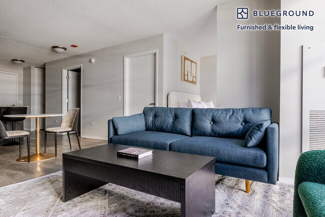 180 N Jefferson St unit FL15-ID1333, Chicago, IL 60661 - photo 3