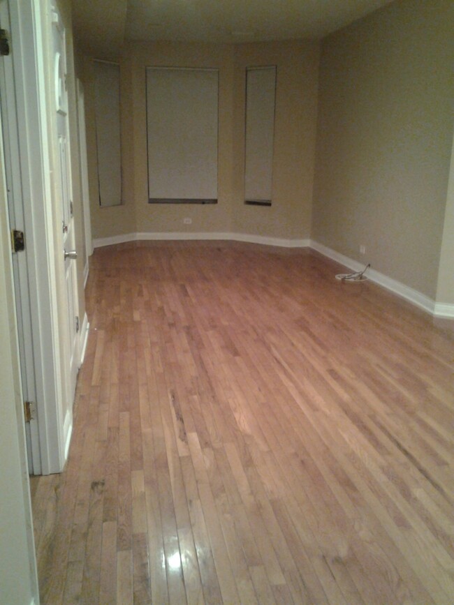 6630 S Ingleside Ave Unit 1, Chicago, IL 60637
