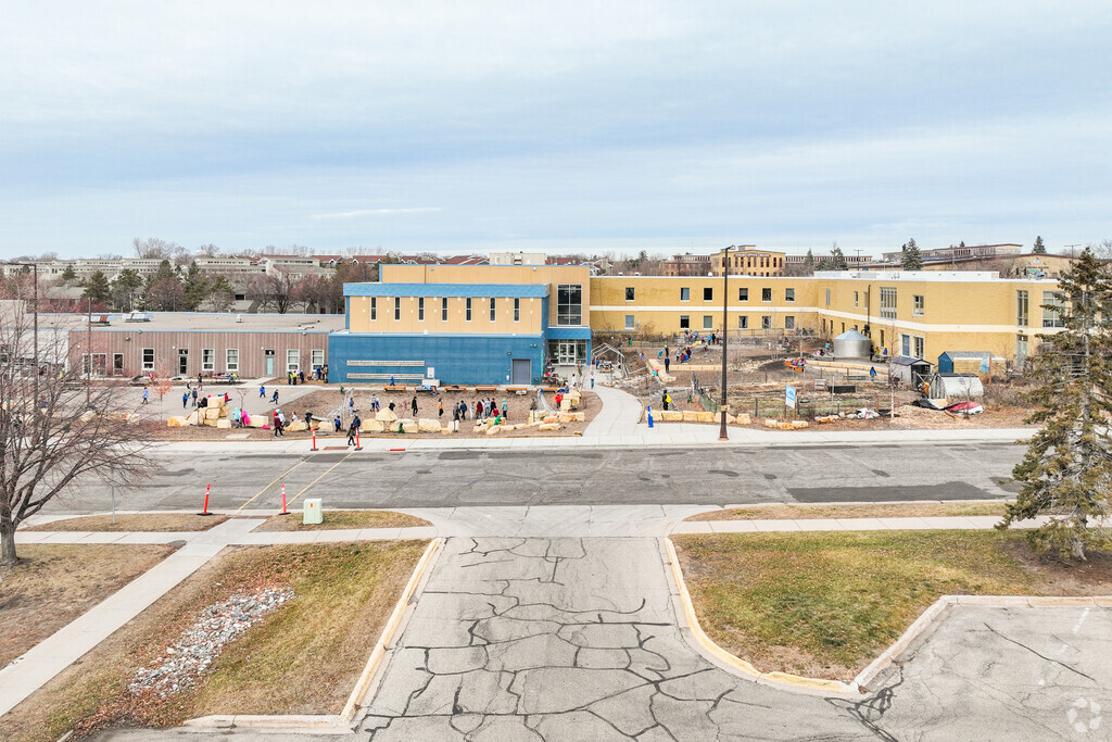 Great River School is an above average, public school district located in Saint Paul, MN.