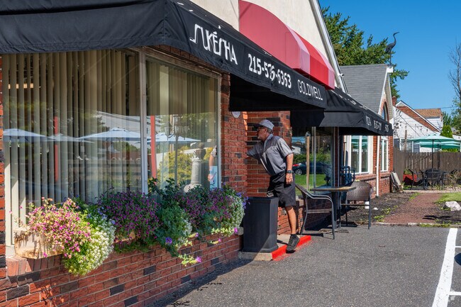 Alcamo is a popular Italian restaurant in Richland Township.