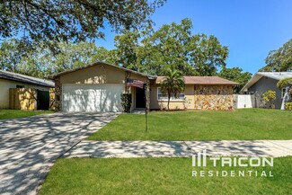 11520 93rd St, Largo, FL 33773