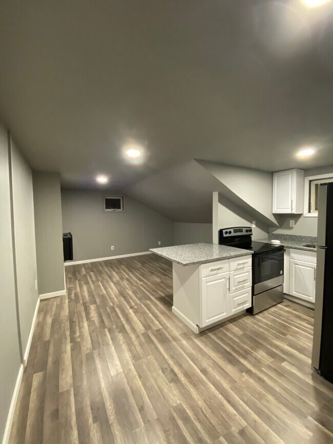 4 Saratoga Ave unit 3, Broadalbin, NY 12025 - photo 2