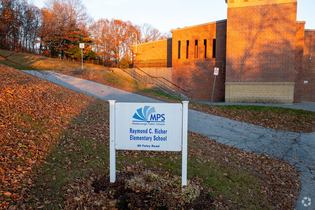Richer Elementary School is the home of the Panthers.