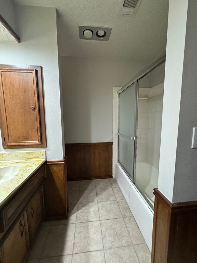 8608 Geneva Ave, Lubbock, TX 79423 - photo 7