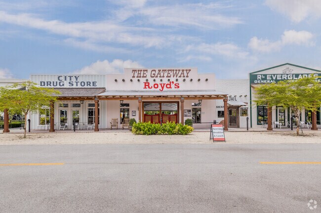 Royd's in Outer Homestead, FL is a perfect place for a date night or a family fun night.