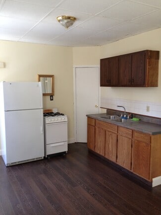 62 Days Park Unit Lower Cottage, Buffalo, NY 14201
