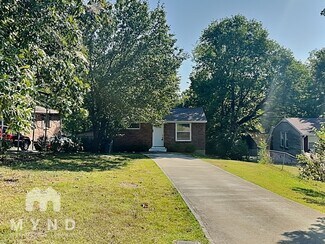 607 Ben Allen Rd, Nashville, TN 37216