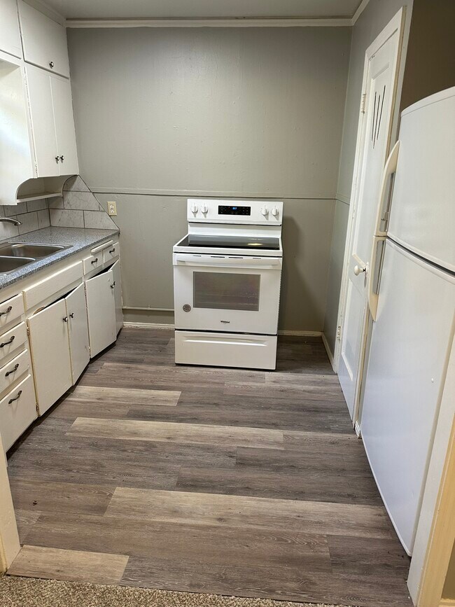 409 W Johnson St, Norman, OK 73069 - photo 3