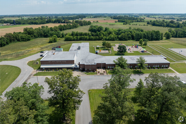 West Marion Elementary has received an overall grade of B+ from Niche.