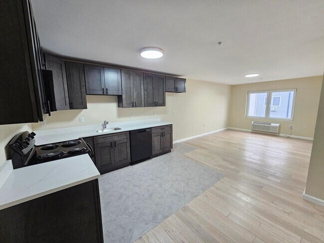 158 6th St unit 407, Passaic, NJ 07055 - photo 2