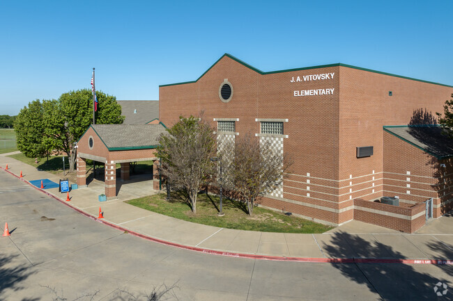 Children in Midlothian TX can attend Vitrovsky Elementary as early as PK.