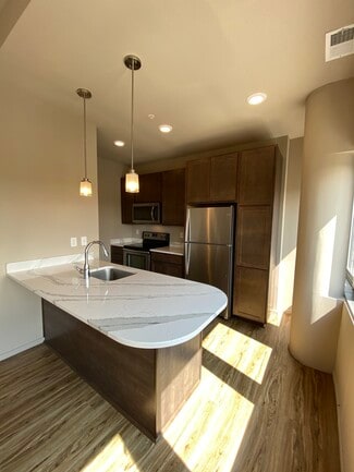 3024 Harney St, Omaha, NE 68131