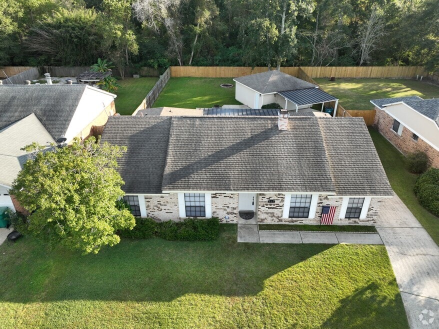 409 W Lake Catahoula Ct, Slidell, LA 70461 - photo 2