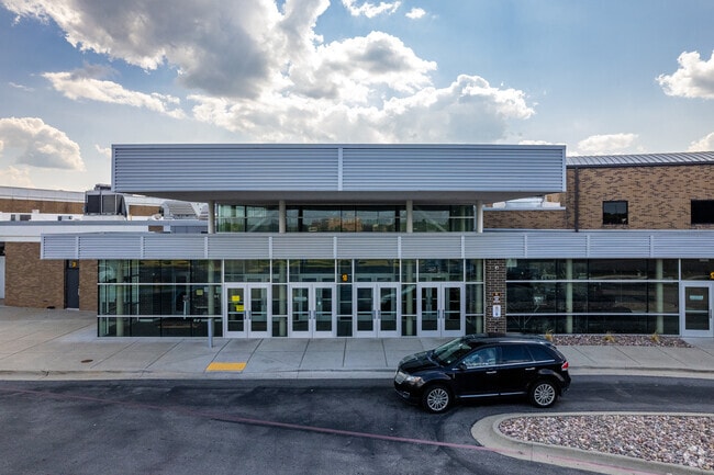 Kickapoo High School provides public education for students in grades 9 through 12.