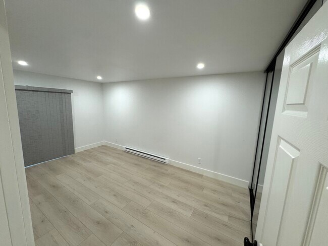 603 Woodside Way unit 2, San Mateo, CA 94401 - photo 6