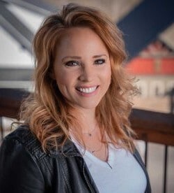 Kelly Worley