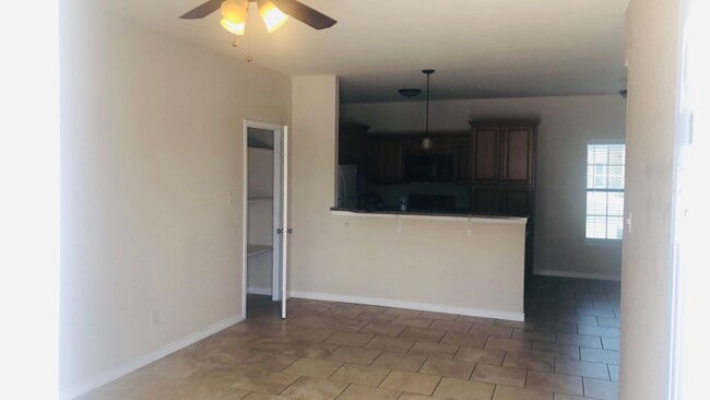 1305 Kings Way unit 1A, Del Rio, TX 78840 - photo 6