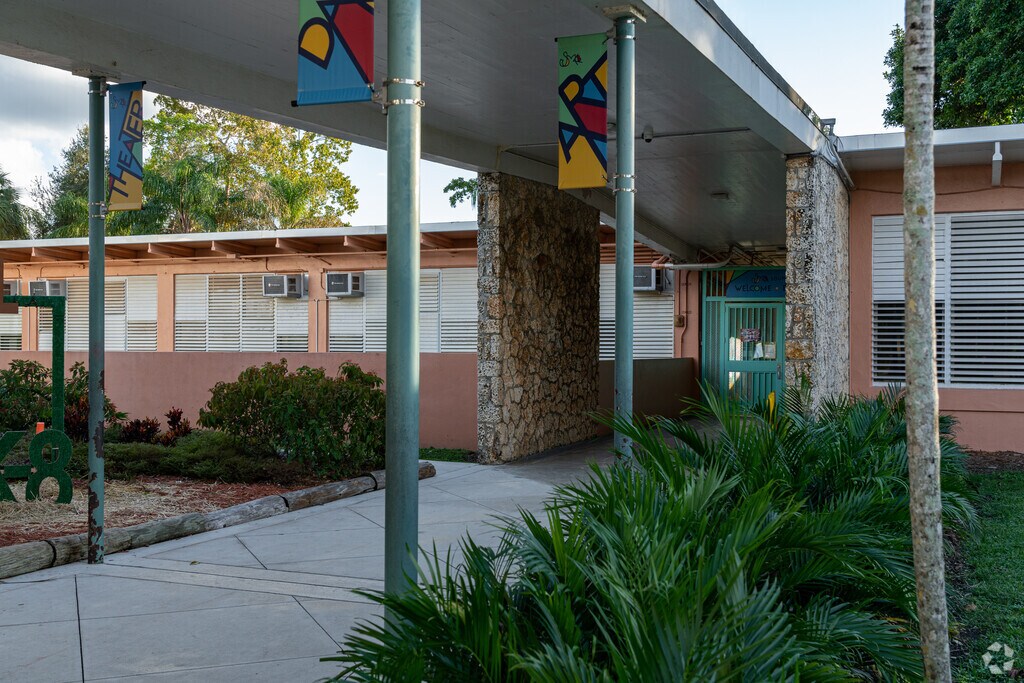 The entrance to South Miami K8 Center.
