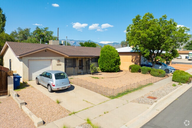 Many homes in Jackson Area have attached single car garages.