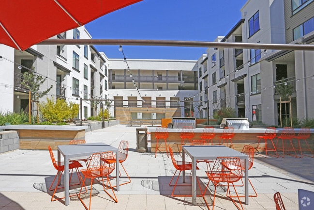 Catalyst Mountain View, Mountain View, CA 94040 - photo 4