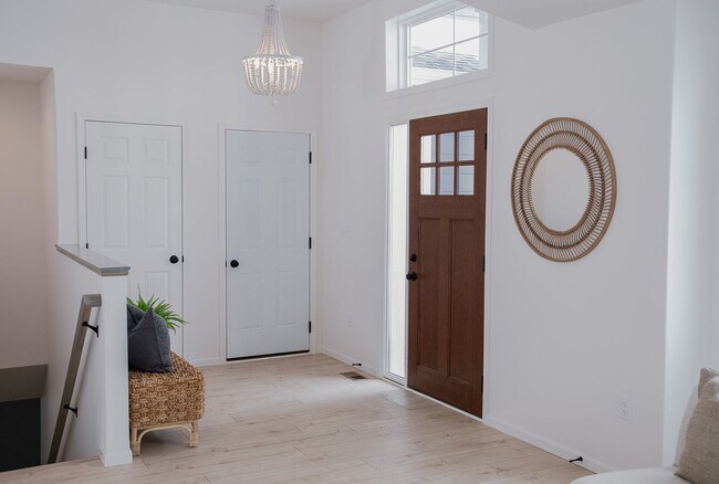 1729 Tobi Ln unit 38433999, Grand Forks, ND 58201 - photo 6