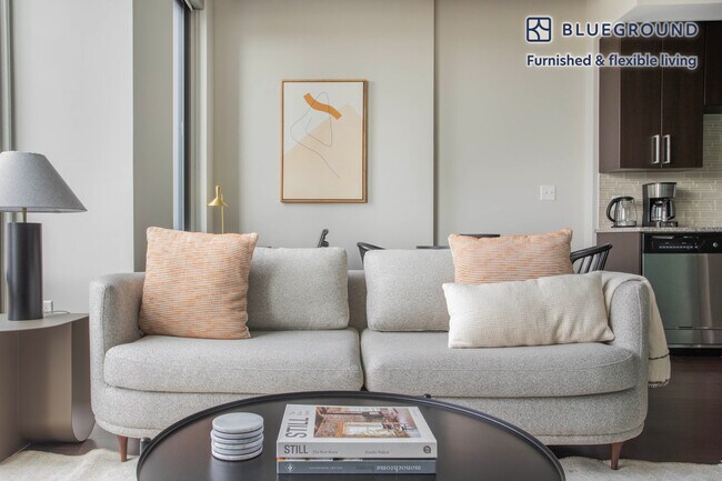 3110 Mt Vernon Ave unit FL3-ID872, Alexandria, VA 22301 - photo 2