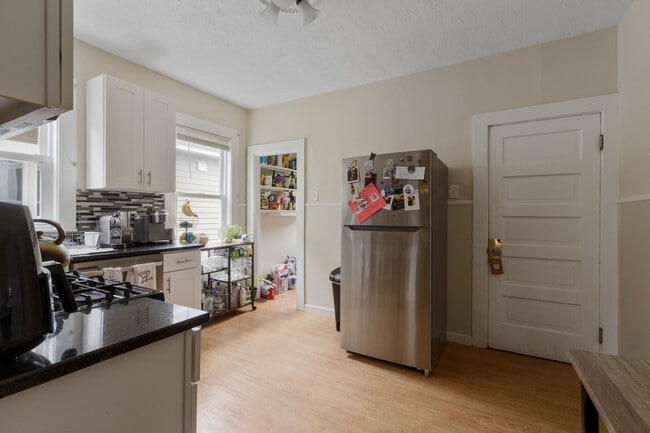 19 Malvern Ave unit 2, Somerville, MA 02144 - photo 5