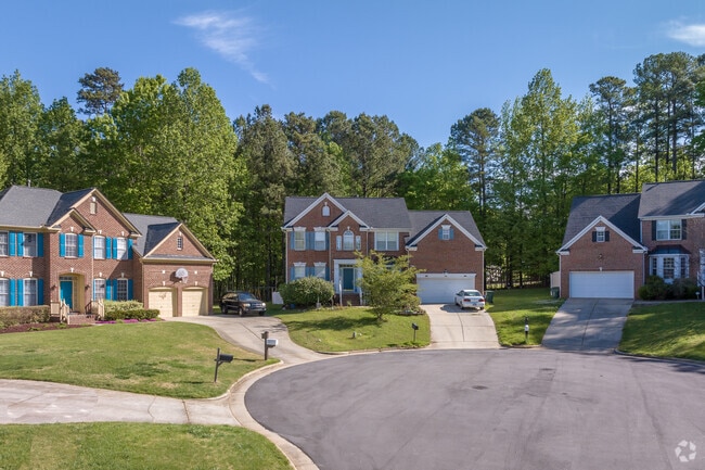 Cul-de-sac streets offer less drive by traffic in North Cary.