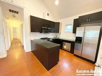 93A Hillside St Unit 3, Boston, MA 02120