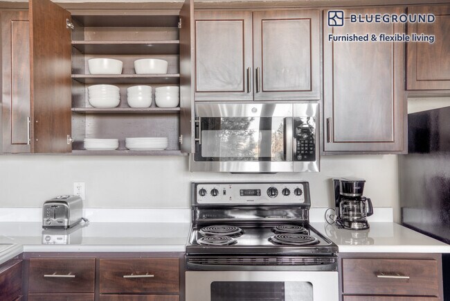 501 Forest Ave unit FL5-ID1255, Palo Alto, CA 94301 - photo 7