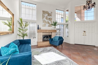 1553 Green Oak Rd, Vista, CA 92081