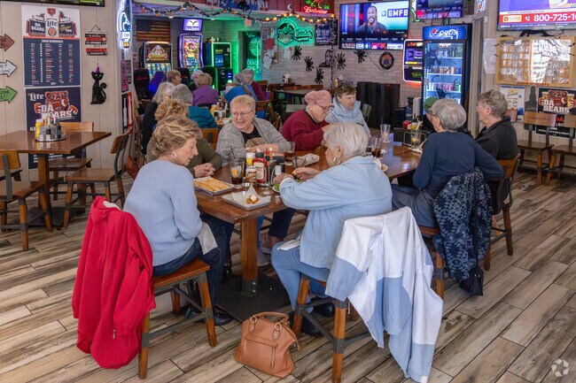 Enjoy a relaxed evening at Rambo’s Bar & Grill in Somonauk with classic bar fare and entertainment.