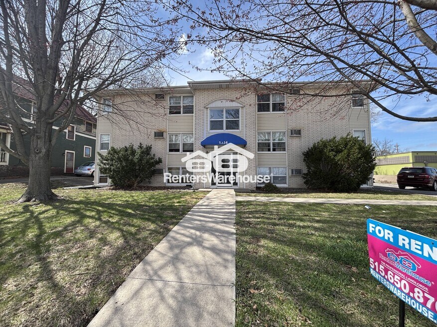 1334 32nd St, Des Moines, IA 50311 - photo 1
