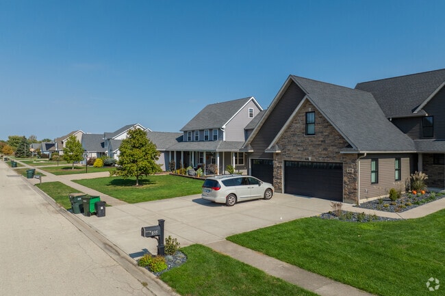 Sidewalks provide convenient walking paths for Diamond residents.
