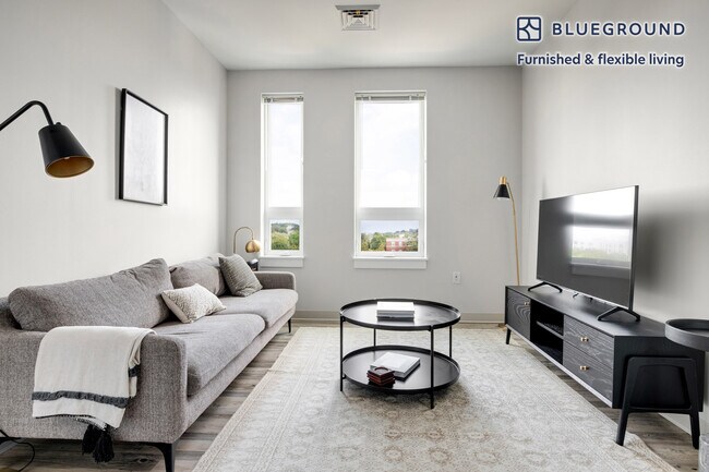 161 Washington St unit FL5-ID1187, Boston, MA 02135 - photo 4