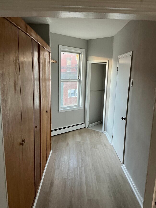 236 Old Bergen Rd unit 2, Jersey City, NJ 07305 - photo 6