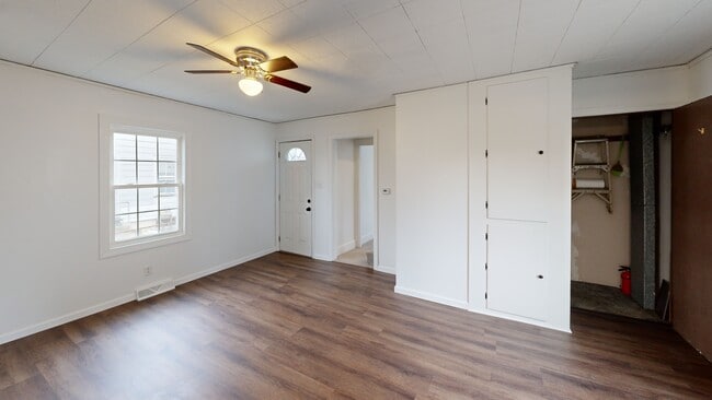 56 Main St, Hancocks Bridge, NJ 08038 - photo 3