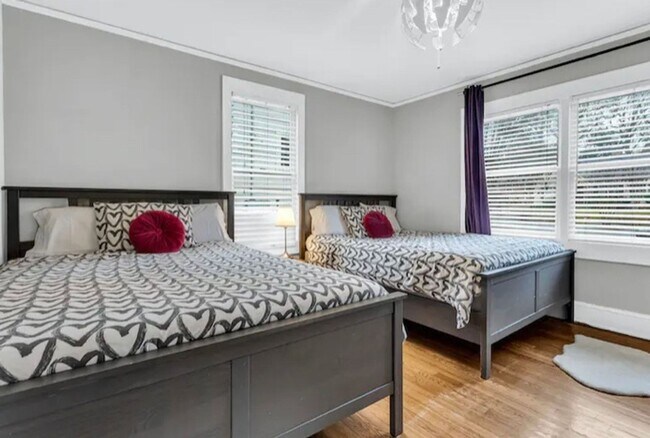 1354 Winburn Dr, Atlanta, GA 30344 - photo 7