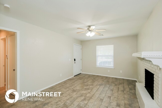 1153 Elmhurst St, Moore, OK 73160 - photo 3