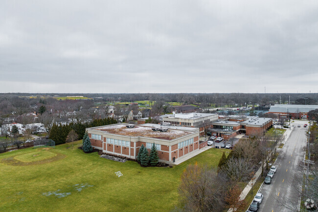 The Carleton W. Washburne School is a great option for parents in Winnetka, IL.