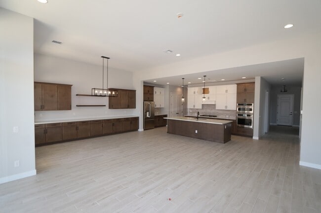 6812 N 190th Ave, Waddell, AZ 85355 - photo 3