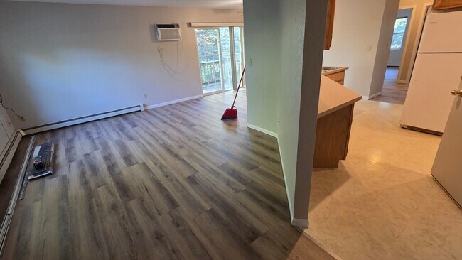 433 Clinton Ct unit 1, Amherst, WI 54406 - photo 7