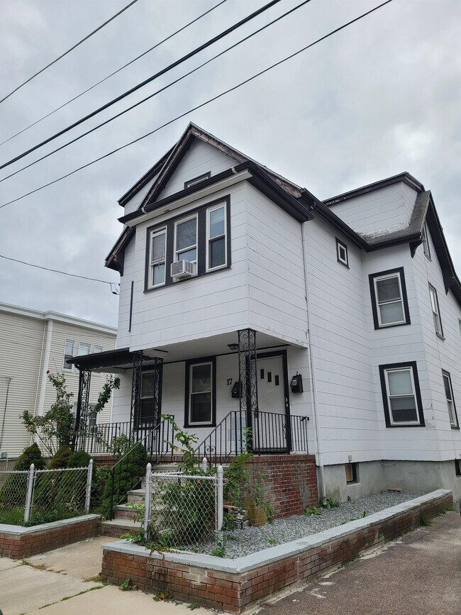 17 Stearns St Unit 1, Malden, MA 02148